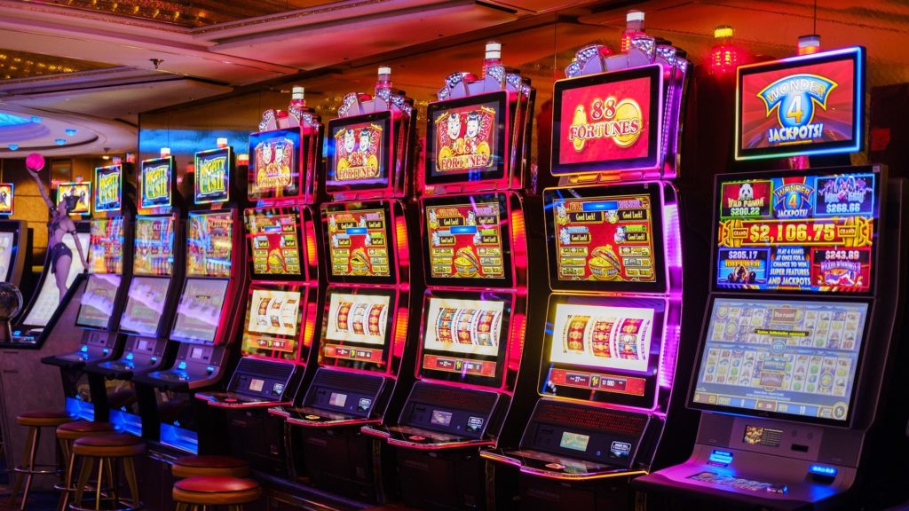 Agent-Free Excellence The Reliability of Direct Web Slots